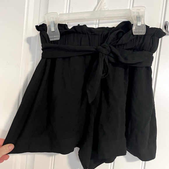 BCBG - Paper bag tie short - Picture 2 of 7